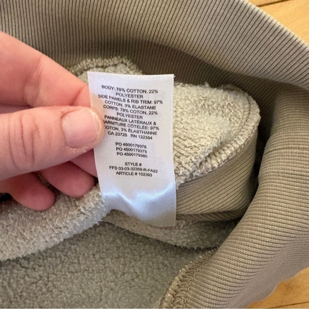 Aritzia TNA Cozy Fleece Sweatfleece Boyfriend Fit Zip Hoodie Tan Size XS - Picture 11 of 14
